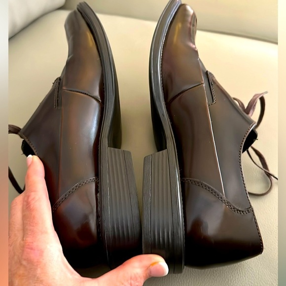 "Make it Smooth" Kenneth Cole Reaction Brown Leather Oxfords - Size 12 M - EUC - Picture 6 of 10